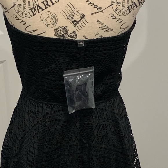 EXPRESS Lacy Tube Dress (Black) (Medium) - Picture 5 of 6